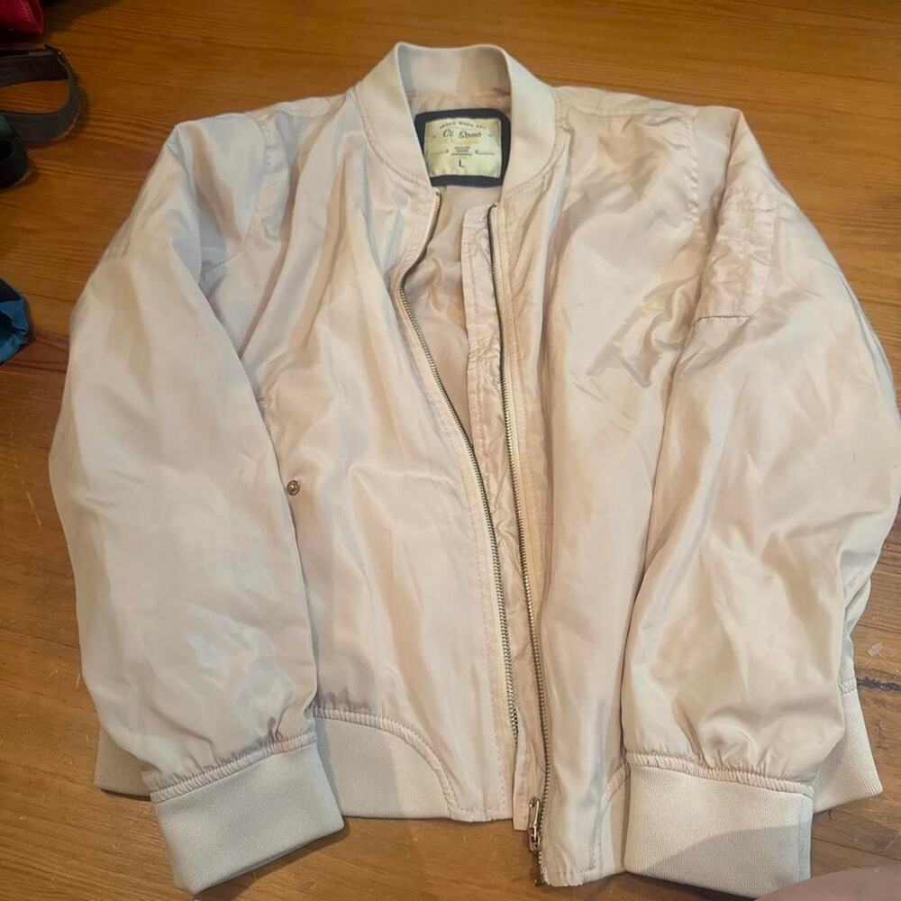 Ci Sono Originals lightweight bomber jacket in a soft blush pink/cream shade.